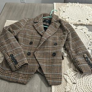 Women’s plaid blazer